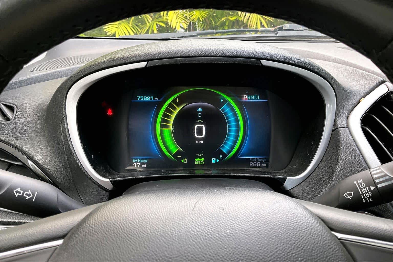 Thumbnail: 2017 Chevrolet Volt - 18