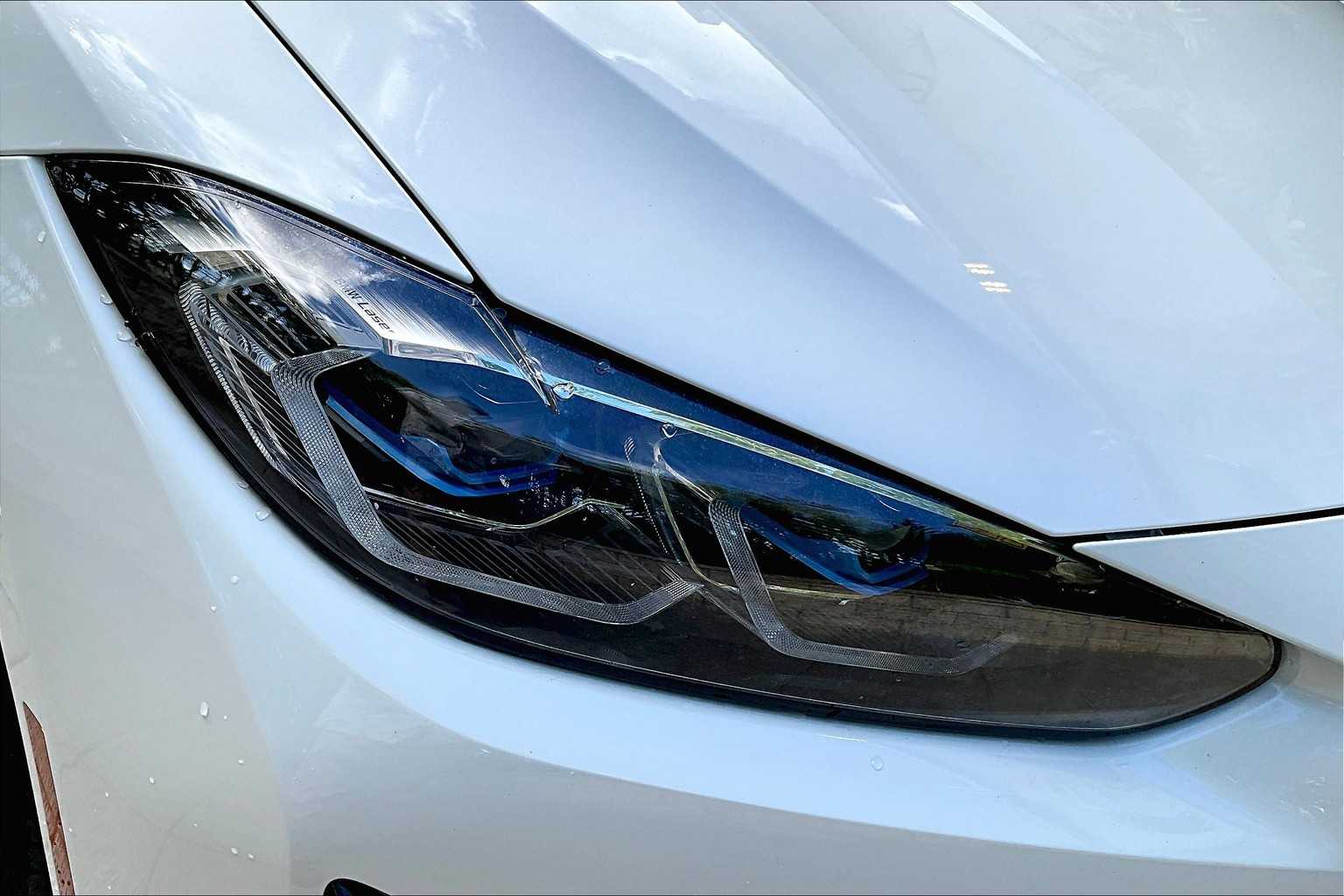 Thumbnail: 2022 BMW i4 - 32