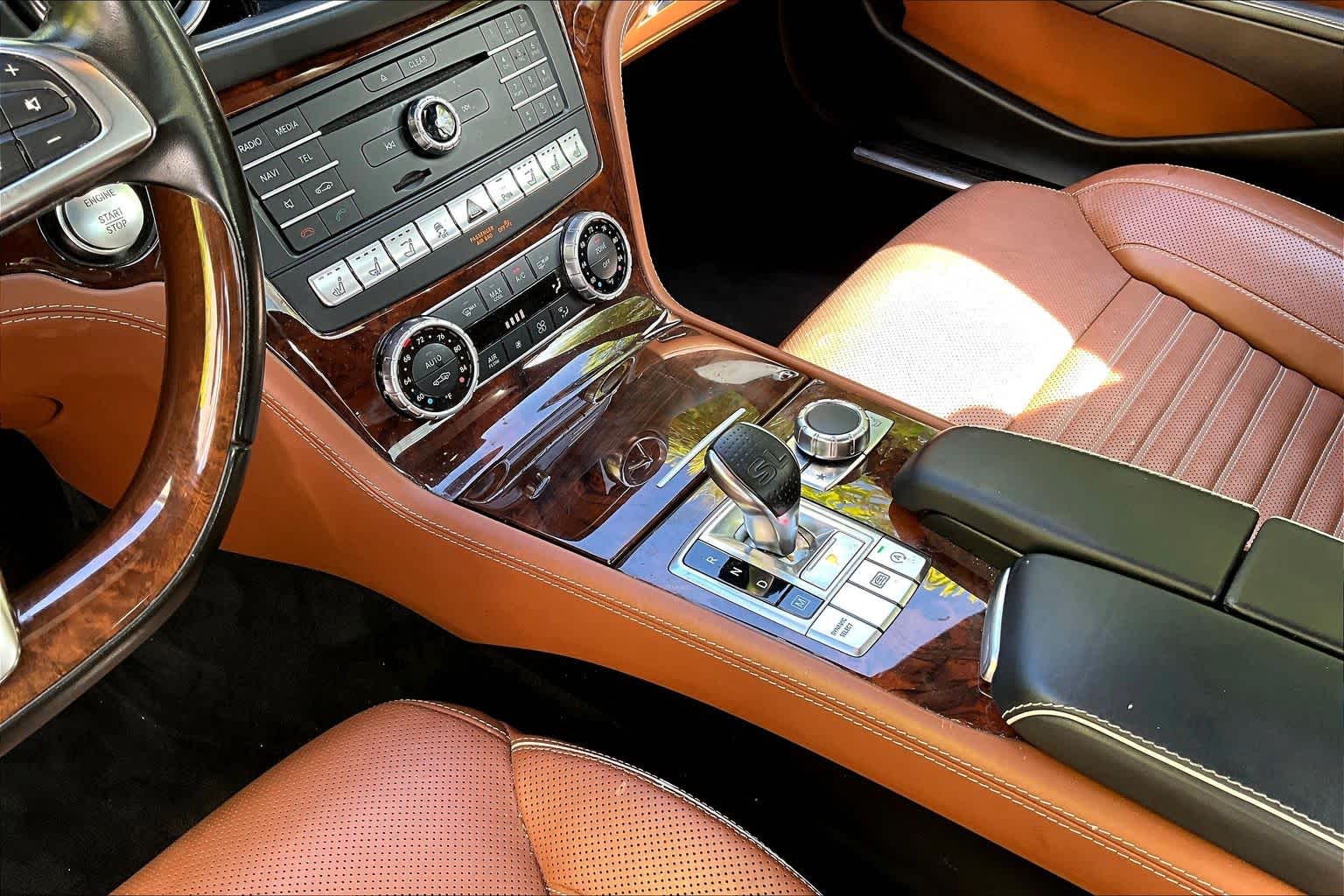 Thumbnail: 2017 Mercedes-Benz SL-Class - 16