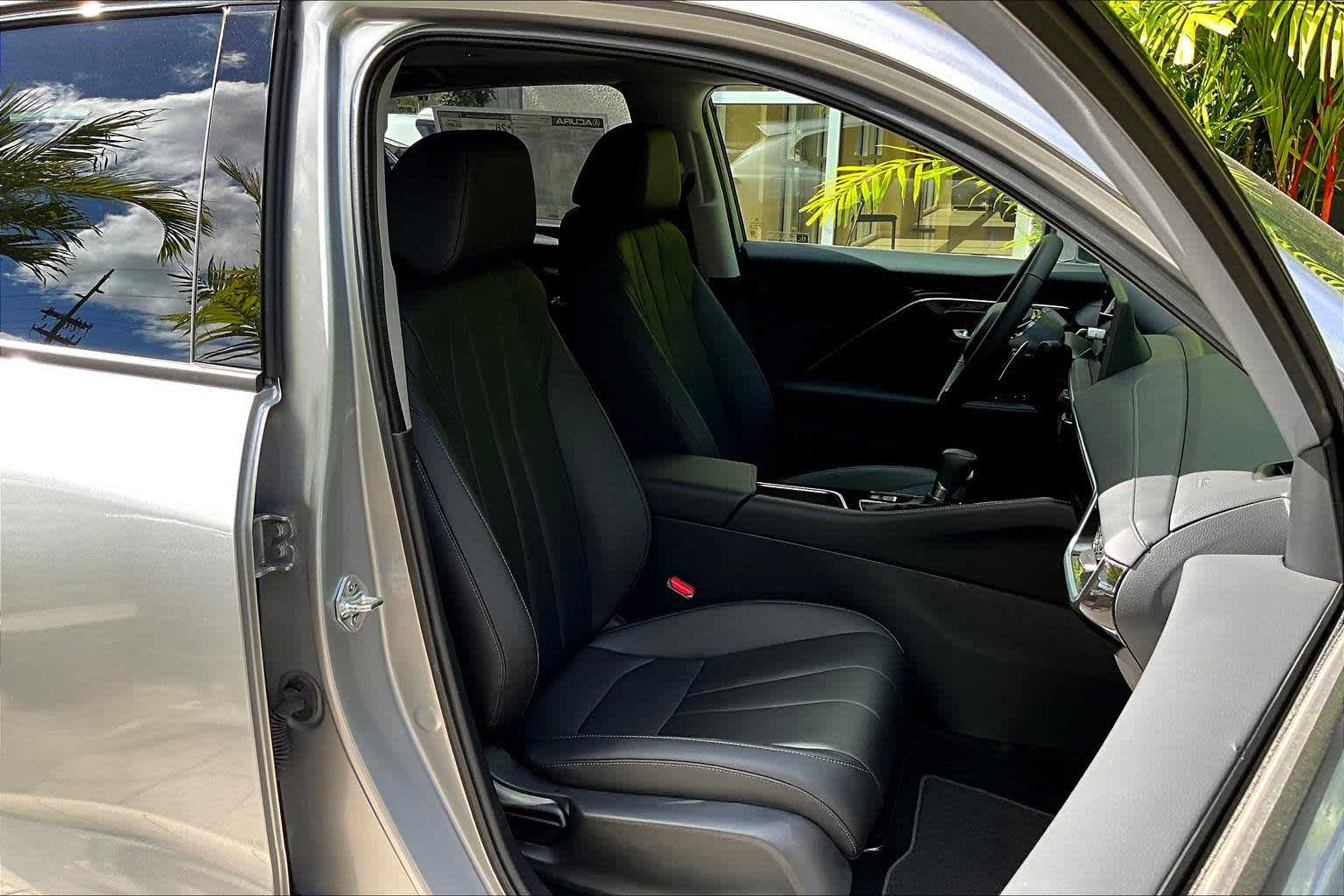 Thumbnail: 2025 Acura ADX - 15