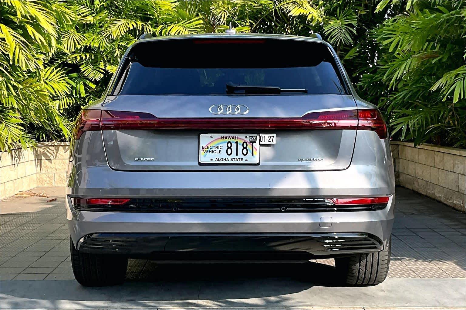 Thumbnail: 2021 Audi e-tron - 6