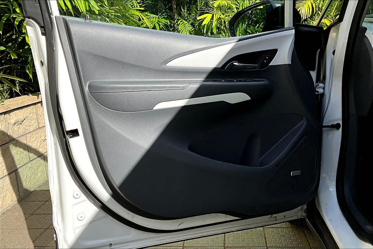 Thumbnail: 2021 Chevrolet Bolt EV - 22