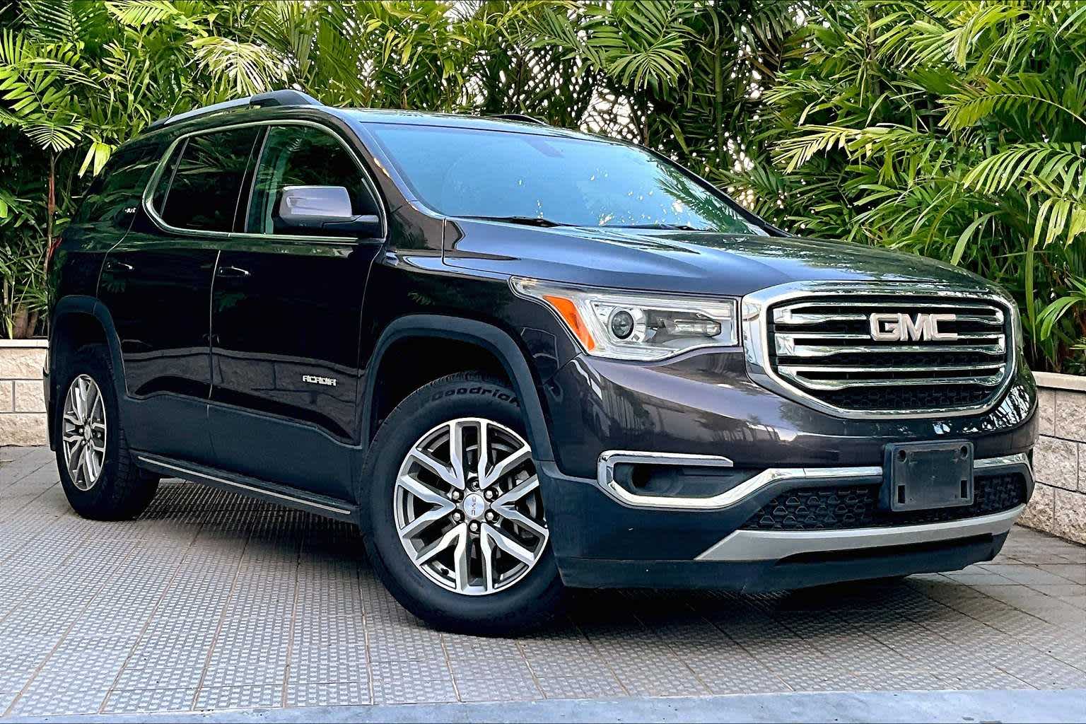 Thumbnail: 2017 GMC Acadia - 22