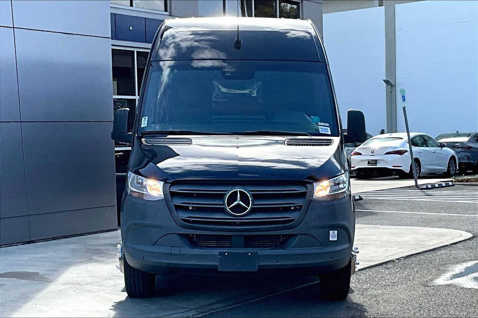 Thumbnail: 2022 Mercedes-Benz Sprinter - 7