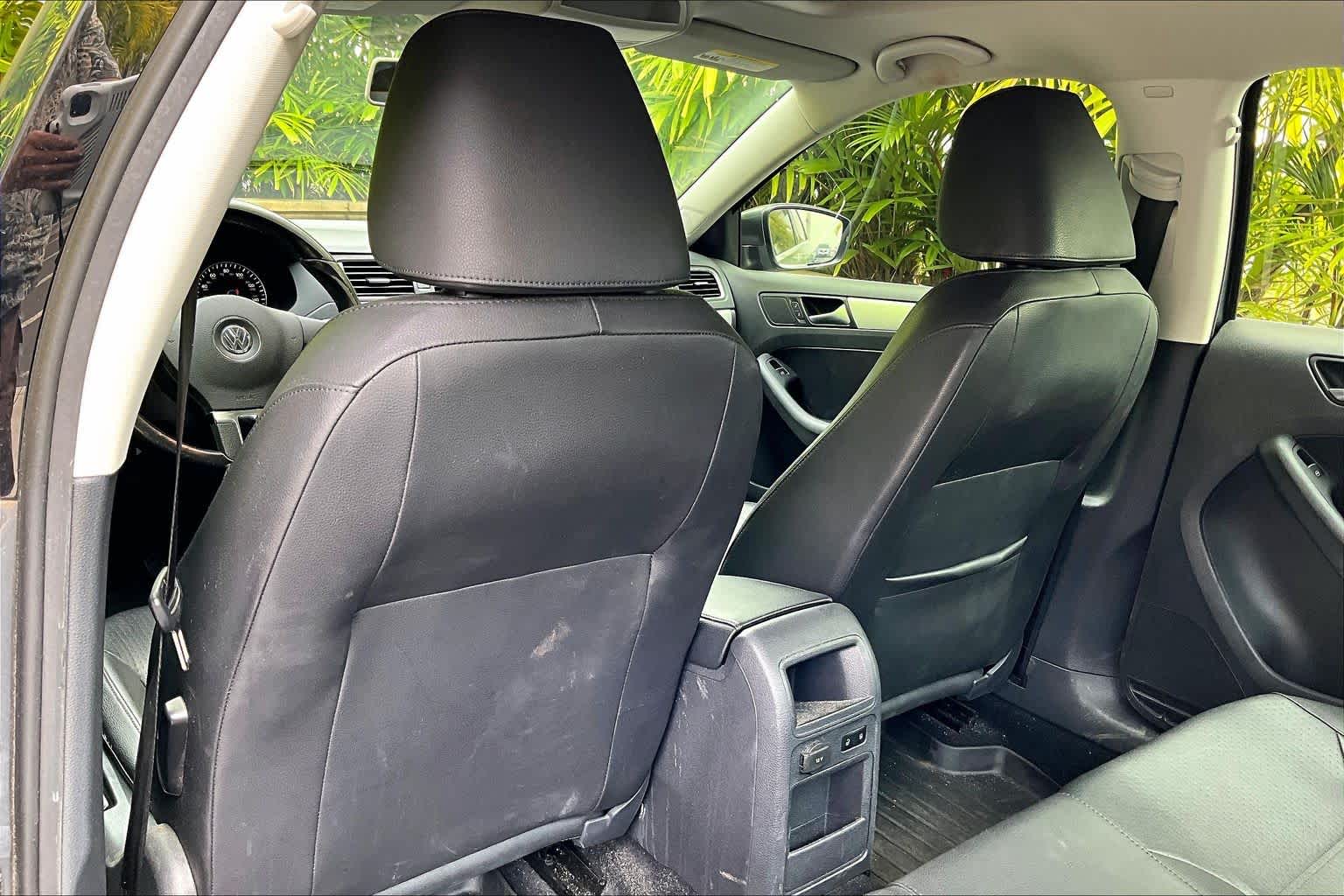 Thumbnail: 2013 Volkswagen Jetta - 13