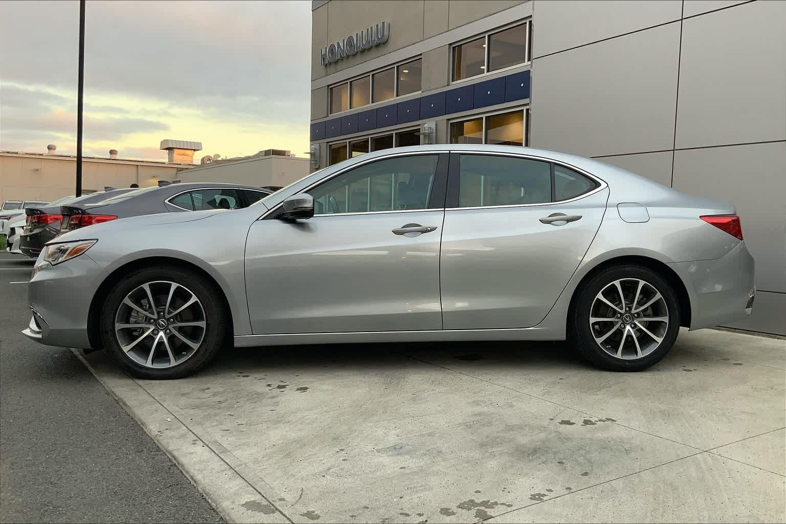 2019 Acura TLX Base 3