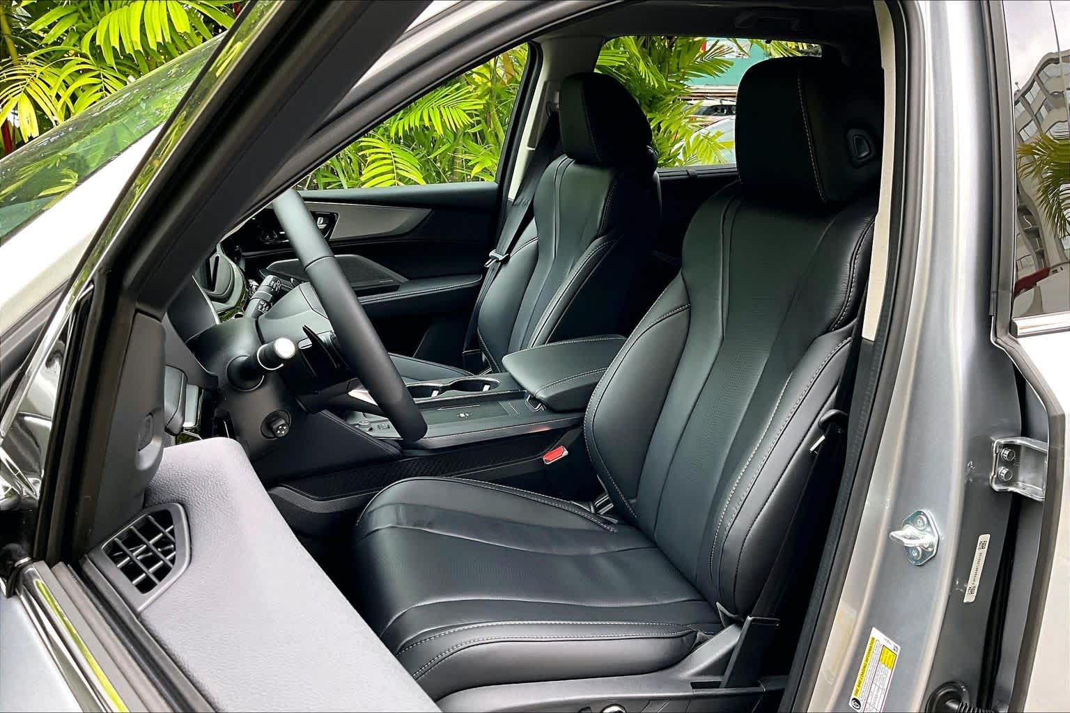 Thumbnail: 2026 Acura MDX - 12