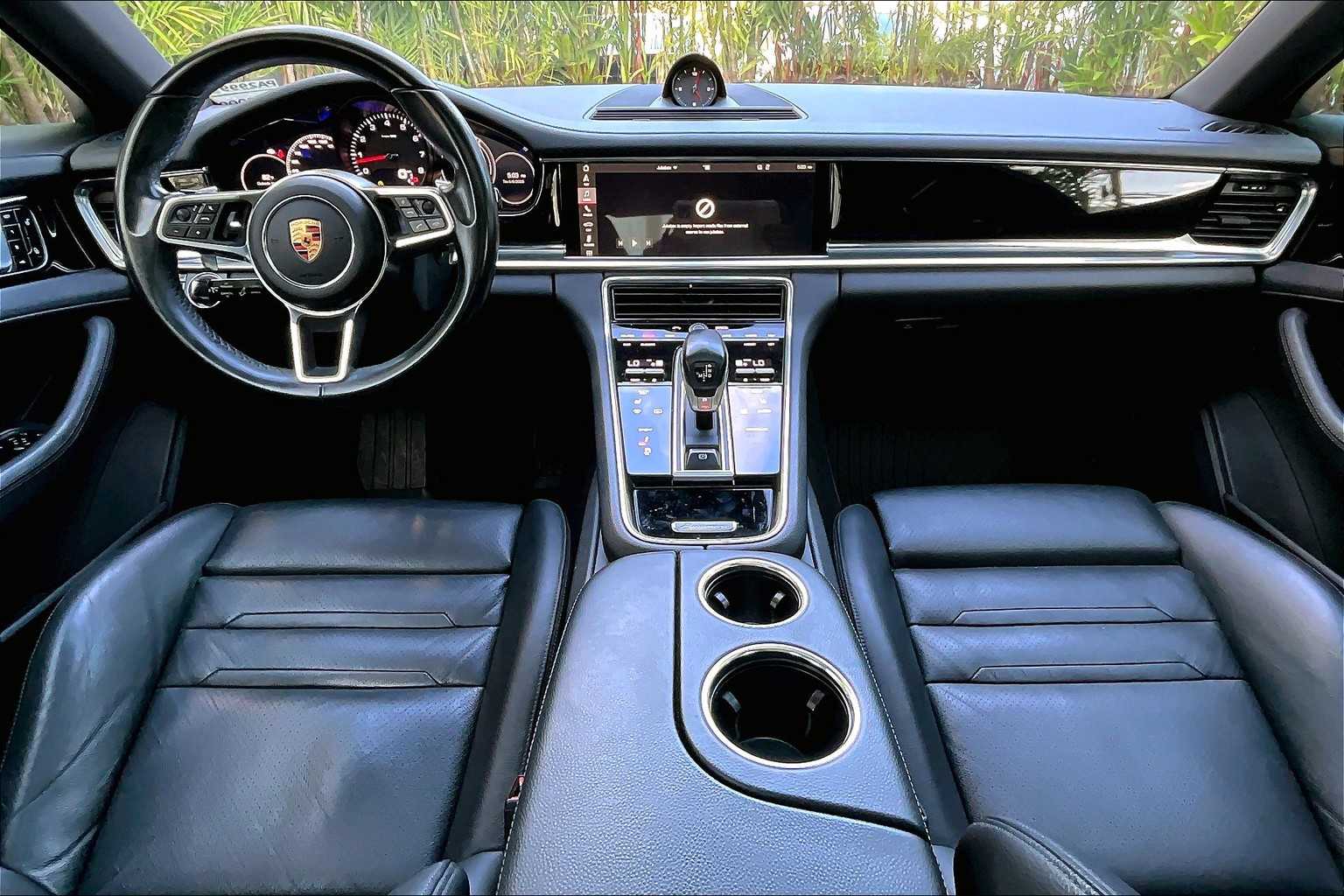 Thumbnail: 2018 Porsche Panamera - 10