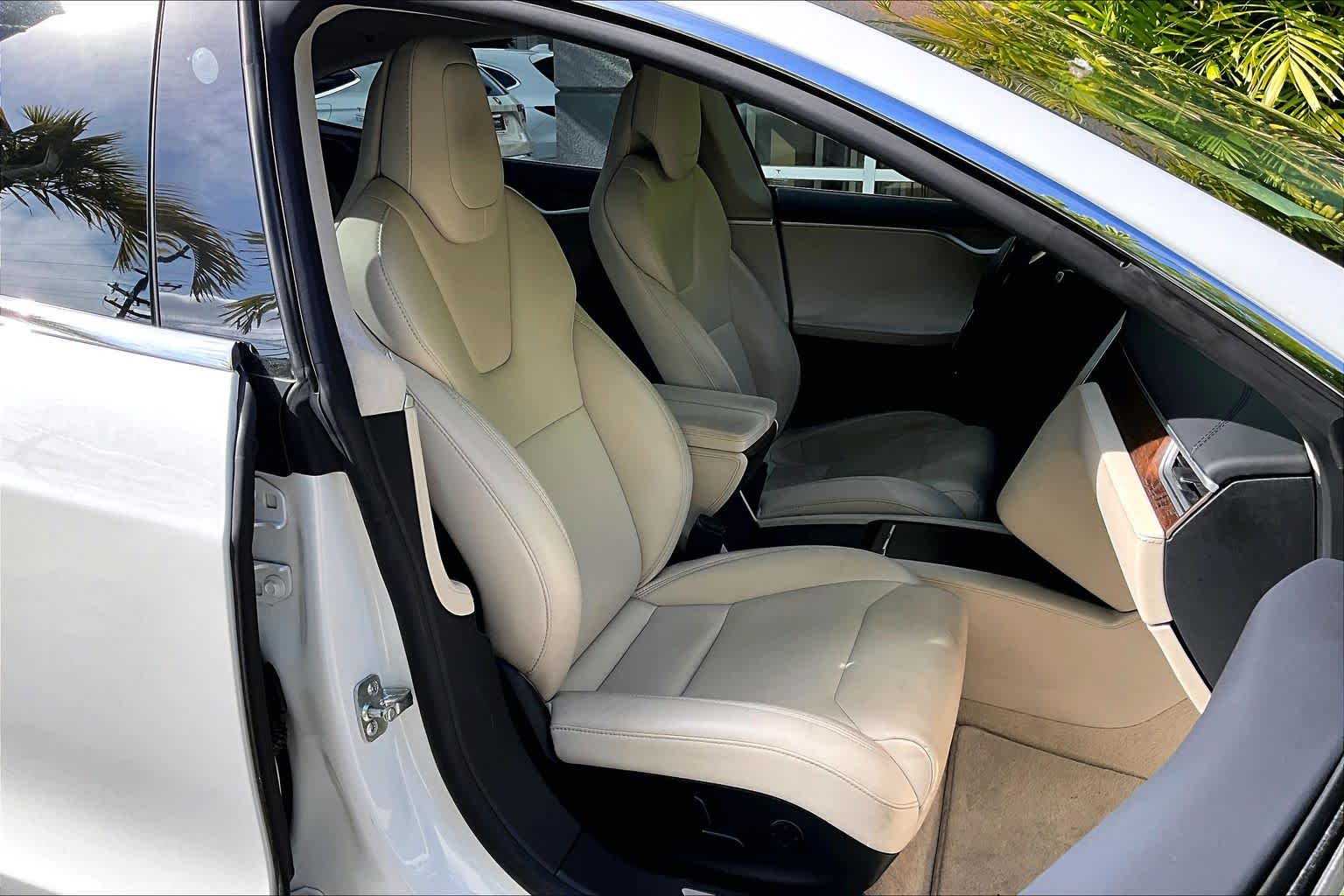 Thumbnail: 2017 Tesla Model S - 14