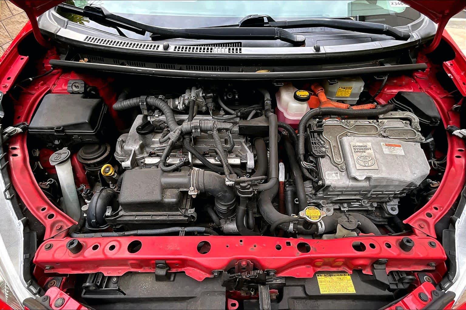 Thumbnail: 2012 Toyota Prius c - 10