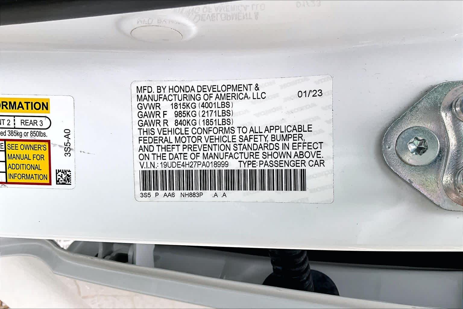 Thumbnail: 2023 Acura Integra - 21