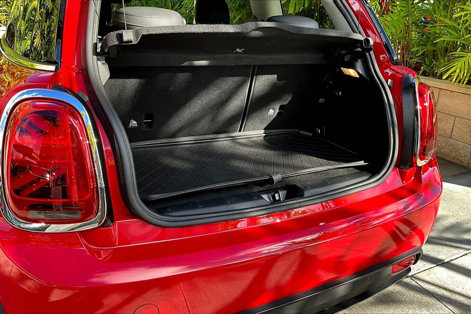 Thumbnail: 2024 MINI Cooper Hardtop - 18