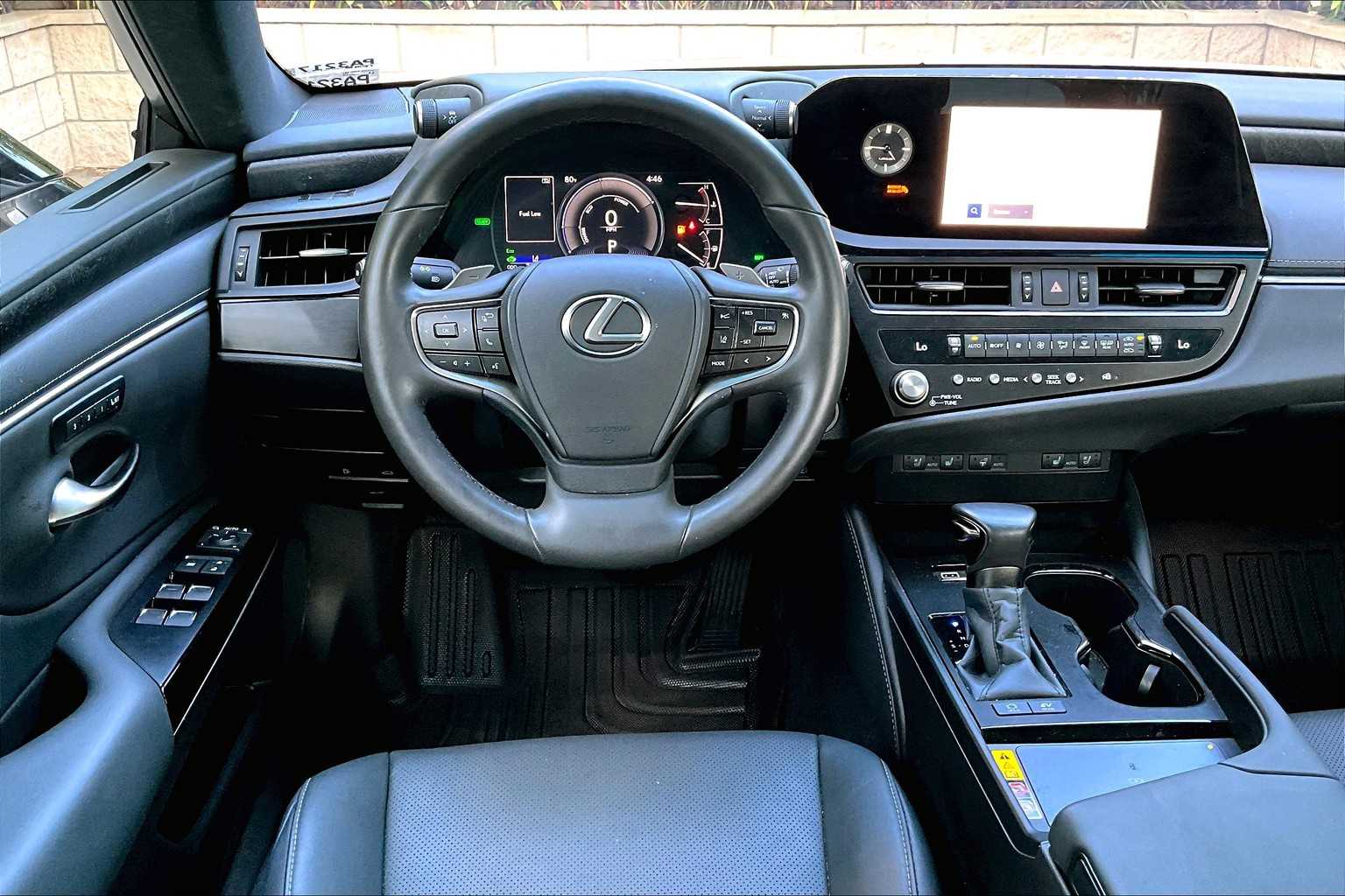 Thumbnail: 2024 Lexus ES - 15