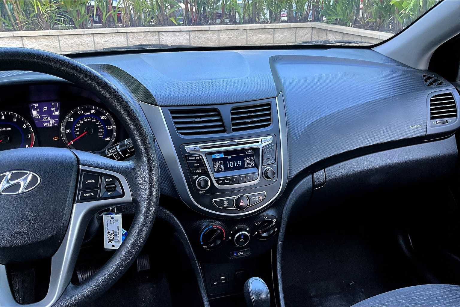 Thumbnail: 2016 Hyundai Accent - 15