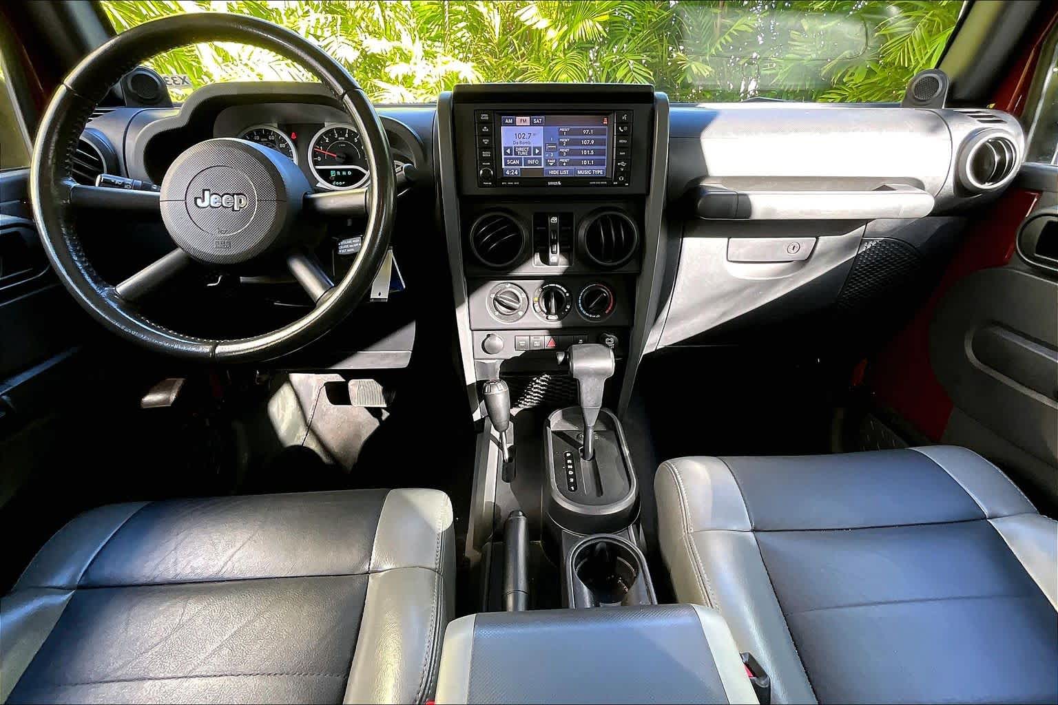 Thumbnail: 2010 Jeep Wrangler - 11