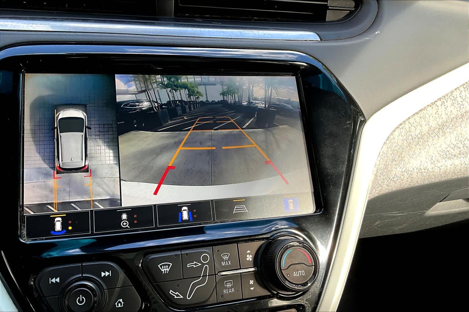 Thumbnail: 2021 Chevrolet Bolt EV - 21