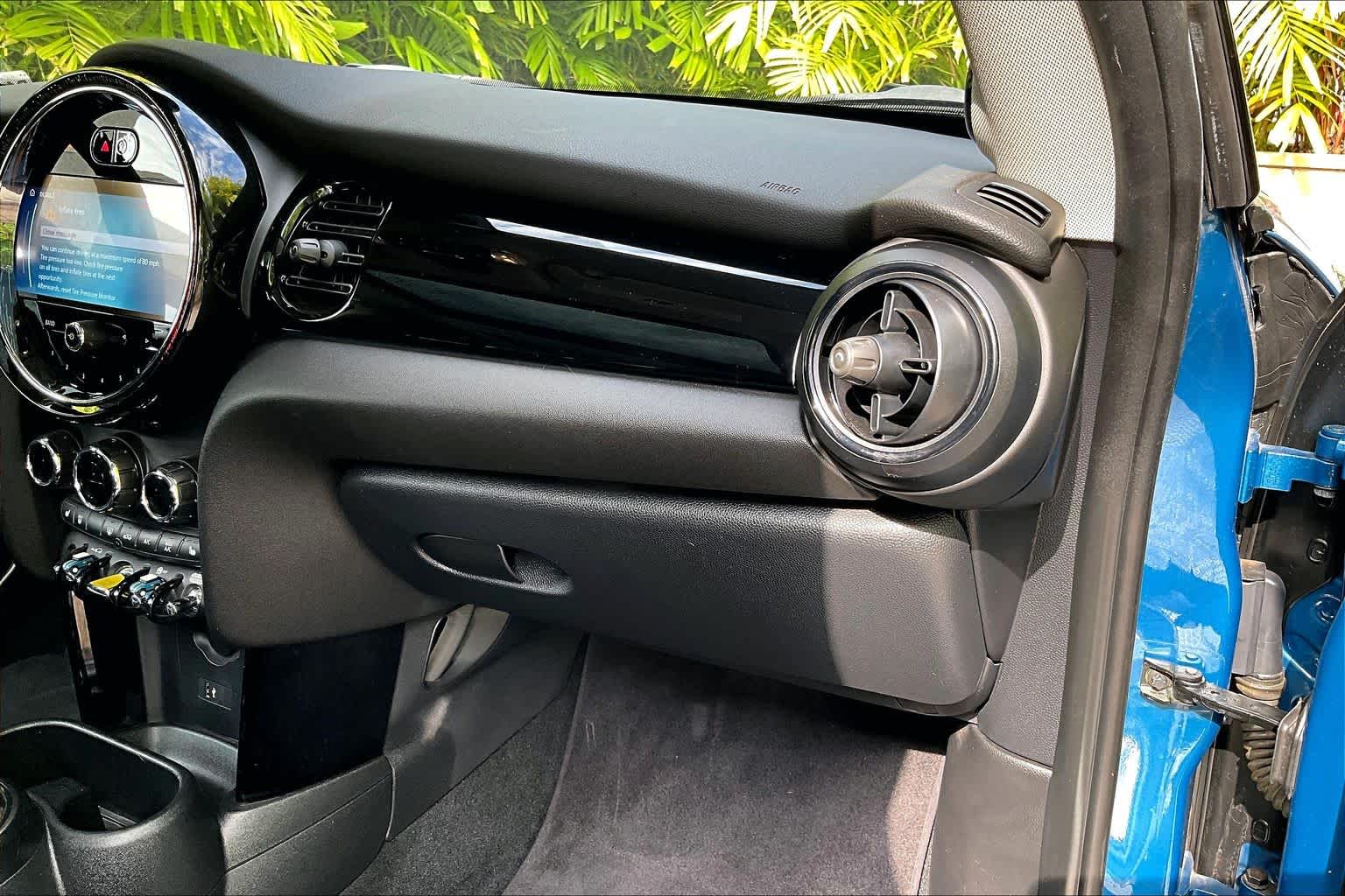 Thumbnail: 2024 MINI Cooper Hardtop - 23