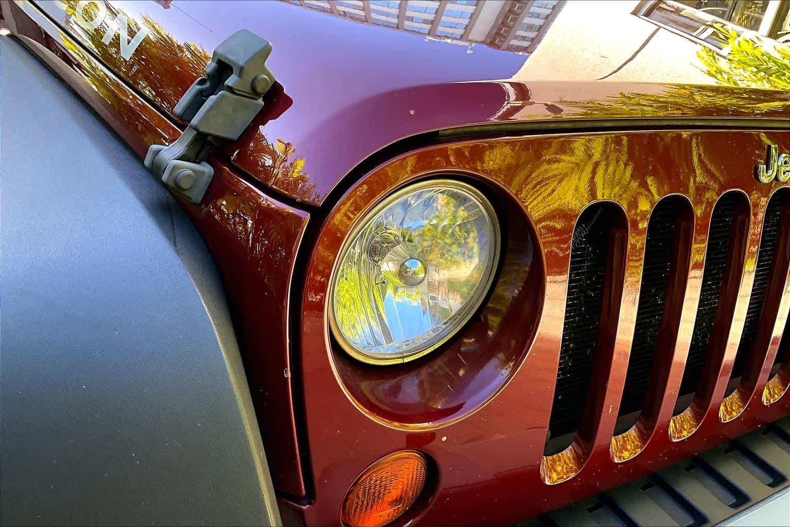 Thumbnail: 2010 Jeep Wrangler - 32