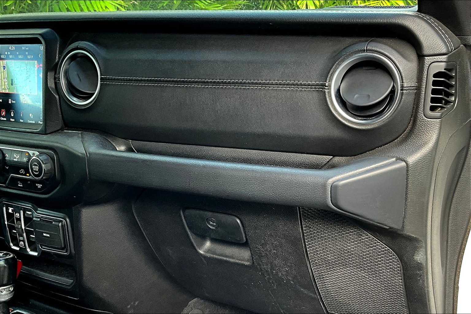 Thumbnail: 2021 Jeep Wrangler - 24