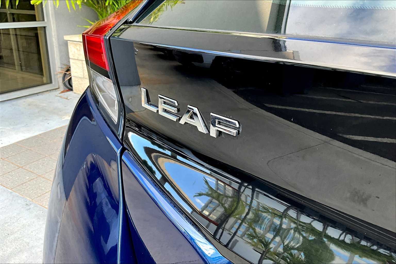 Thumbnail: 2018 Nissan Leaf - 8