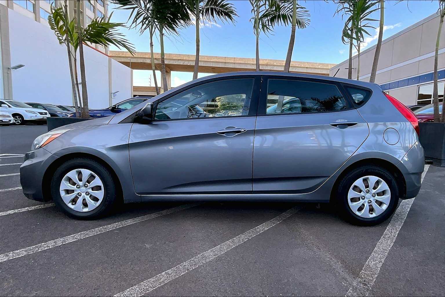 Thumbnail: 2016 Hyundai Accent - 3