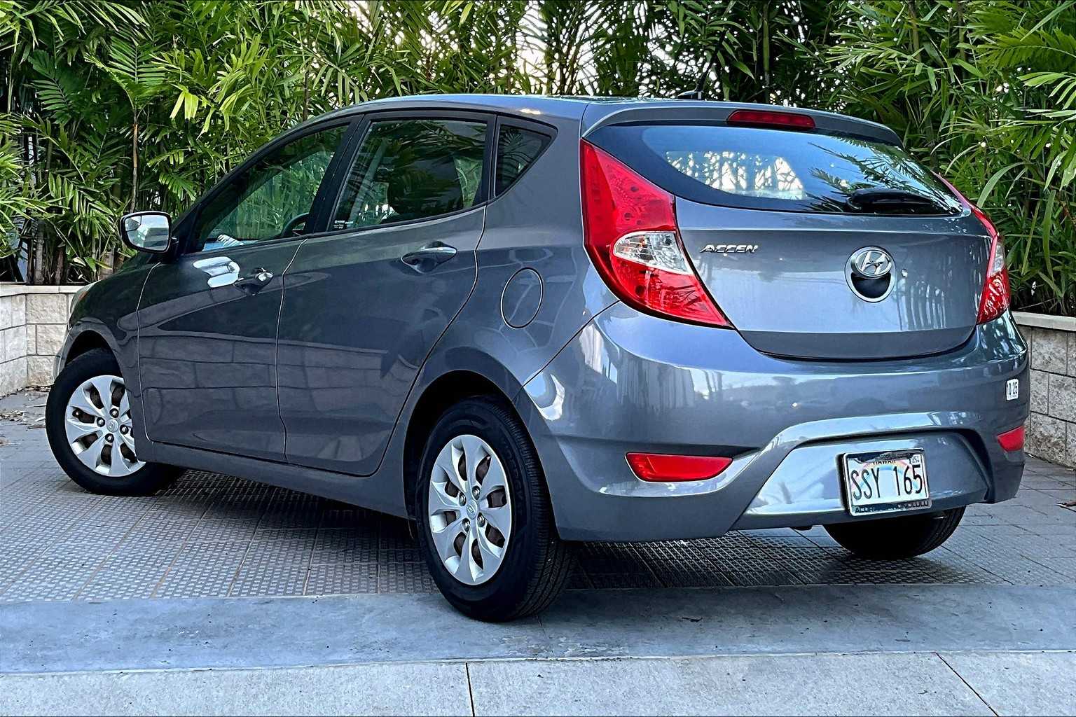 Thumbnail: 2016 Hyundai Accent - 4