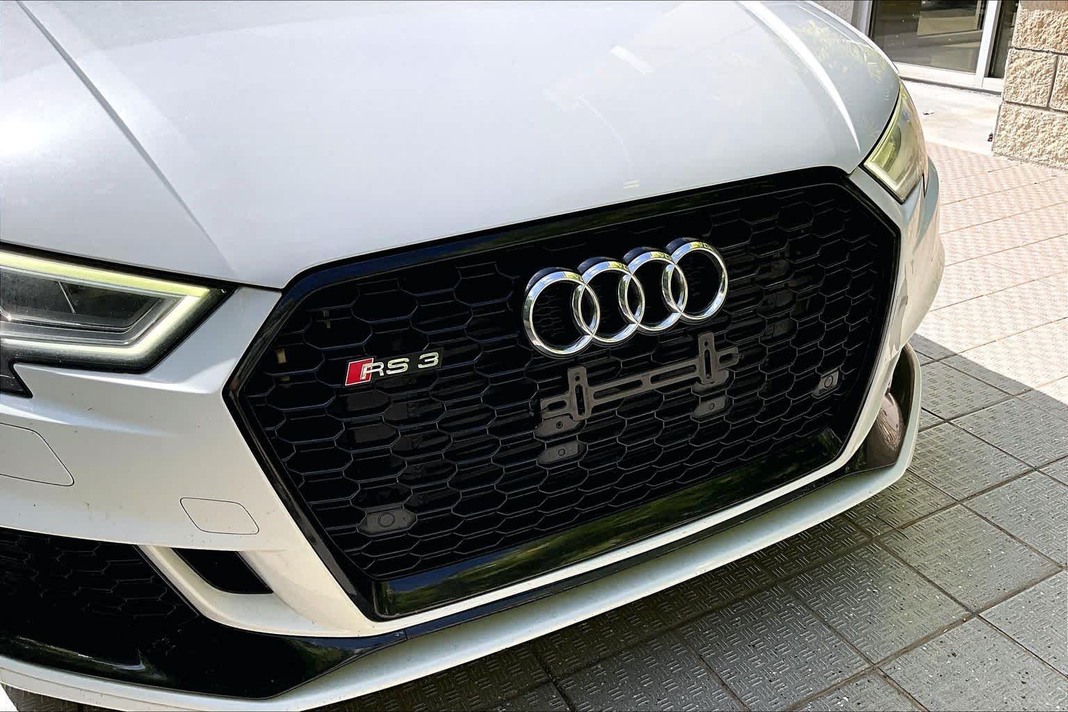 Thumbnail: 2018 Audi RS 3 - 34