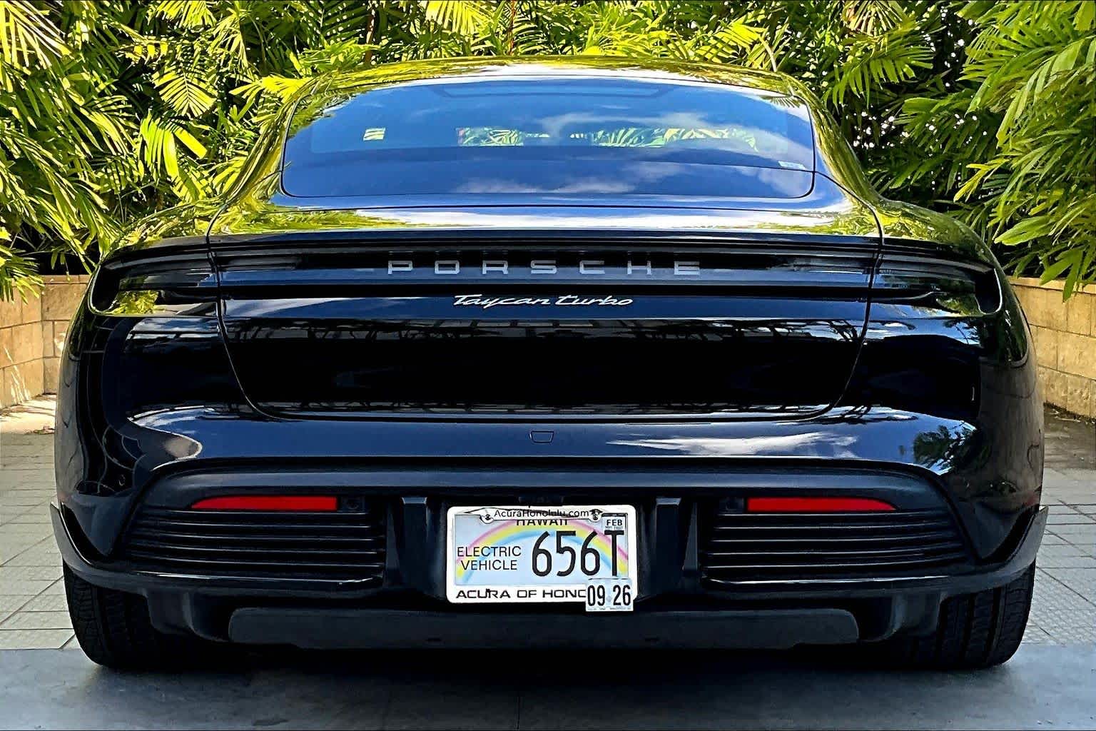 Thumbnail: 2020 Porsche Taycan - 6