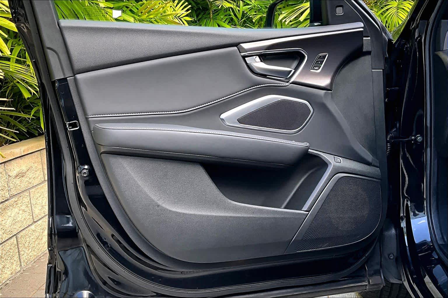 Thumbnail: 2025 Acura RDX - 28