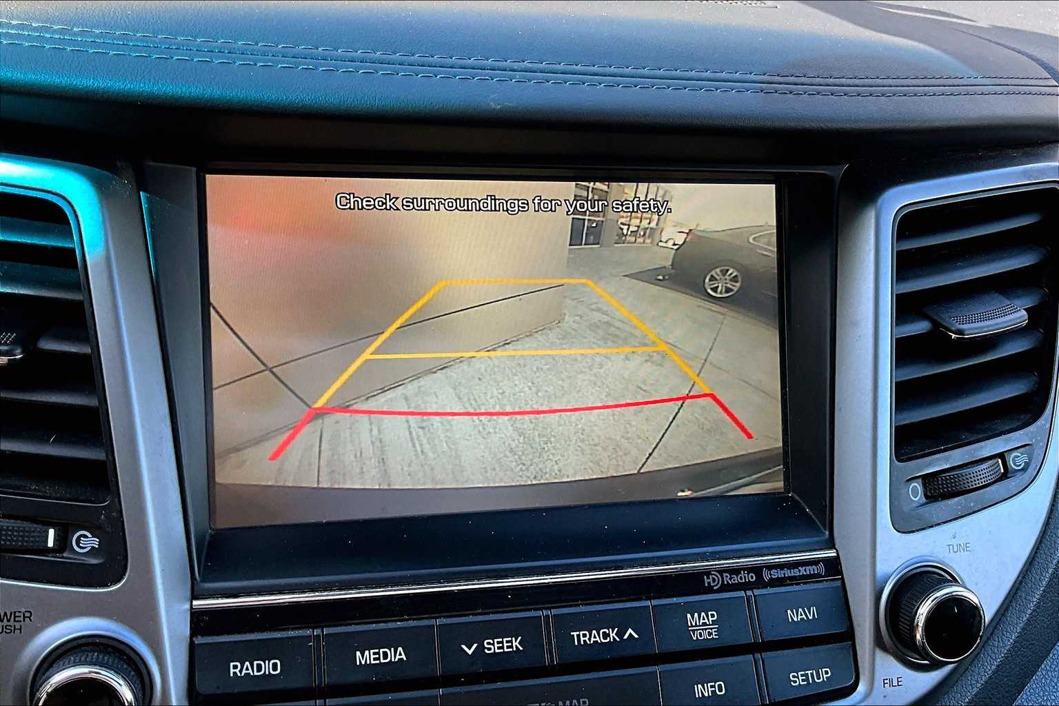 Thumbnail: 2016 Hyundai Tucson - 26