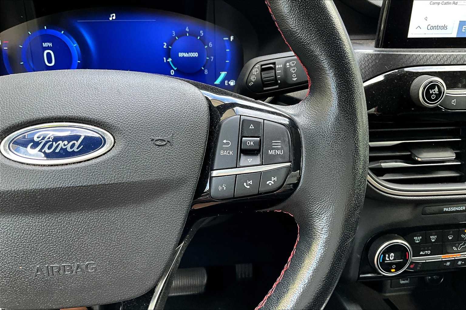 Thumbnail: 2021 Ford Escape - 26