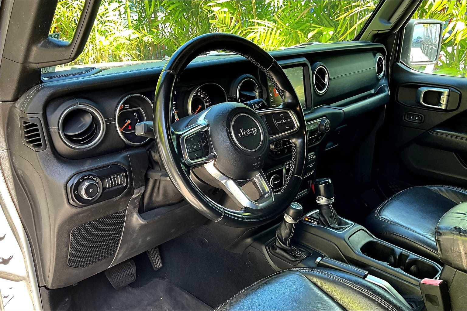 Used 2020 Jeep Wrangler Unlimited Sahara with VIN 1C4HJXEN8LW111247 for sale in Honolulu, HI