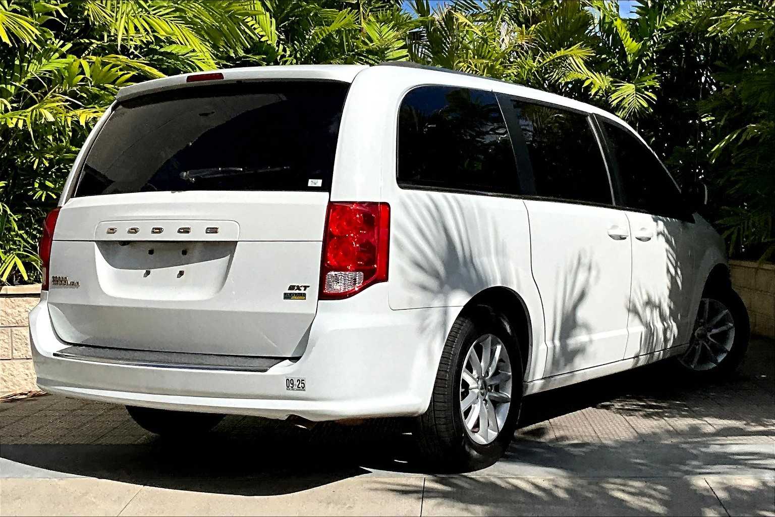 Thumbnail: 2019 Dodge Grand Caravan - 23