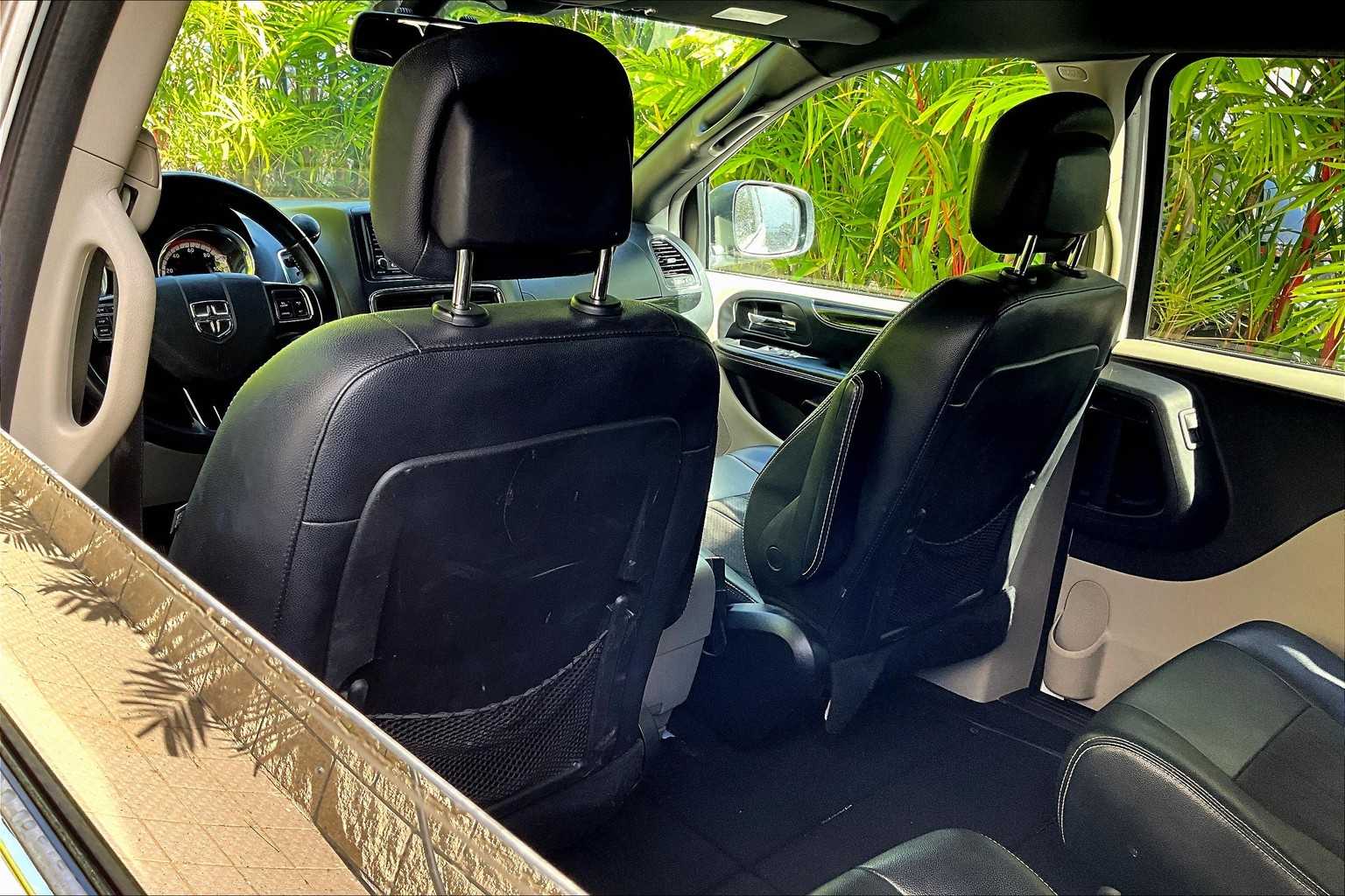 Thumbnail: 2019 Dodge Grand Caravan - 13