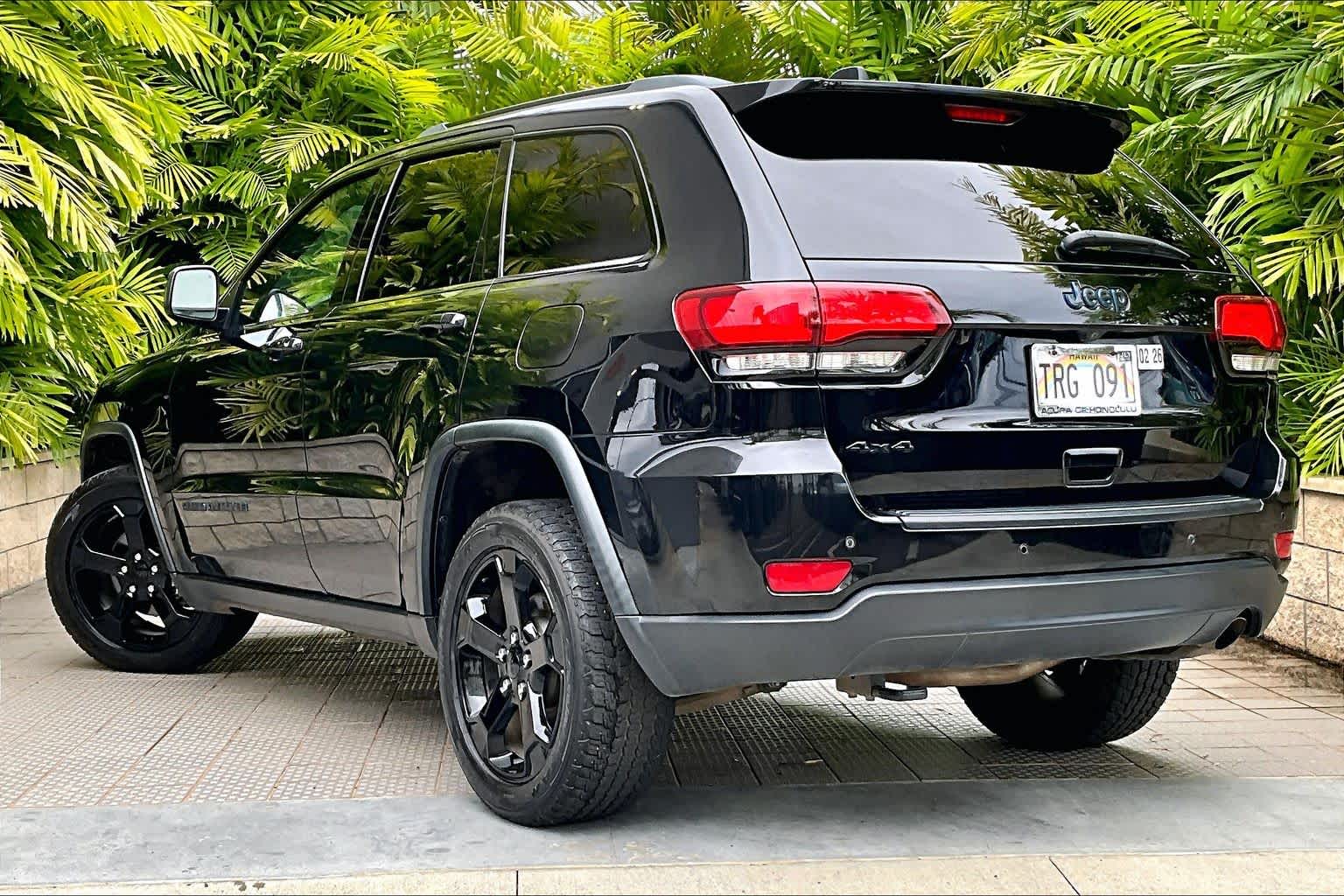 Thumbnail: 2018 Jeep Grand Cherokee - 5