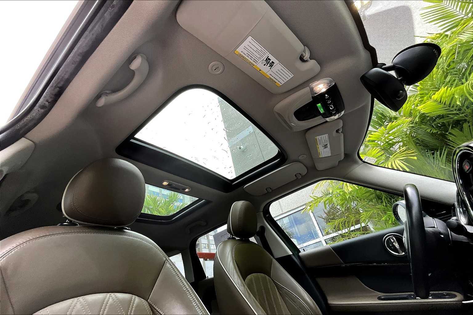 Thumbnail: 2017 MINI Cooper Countryman - 31