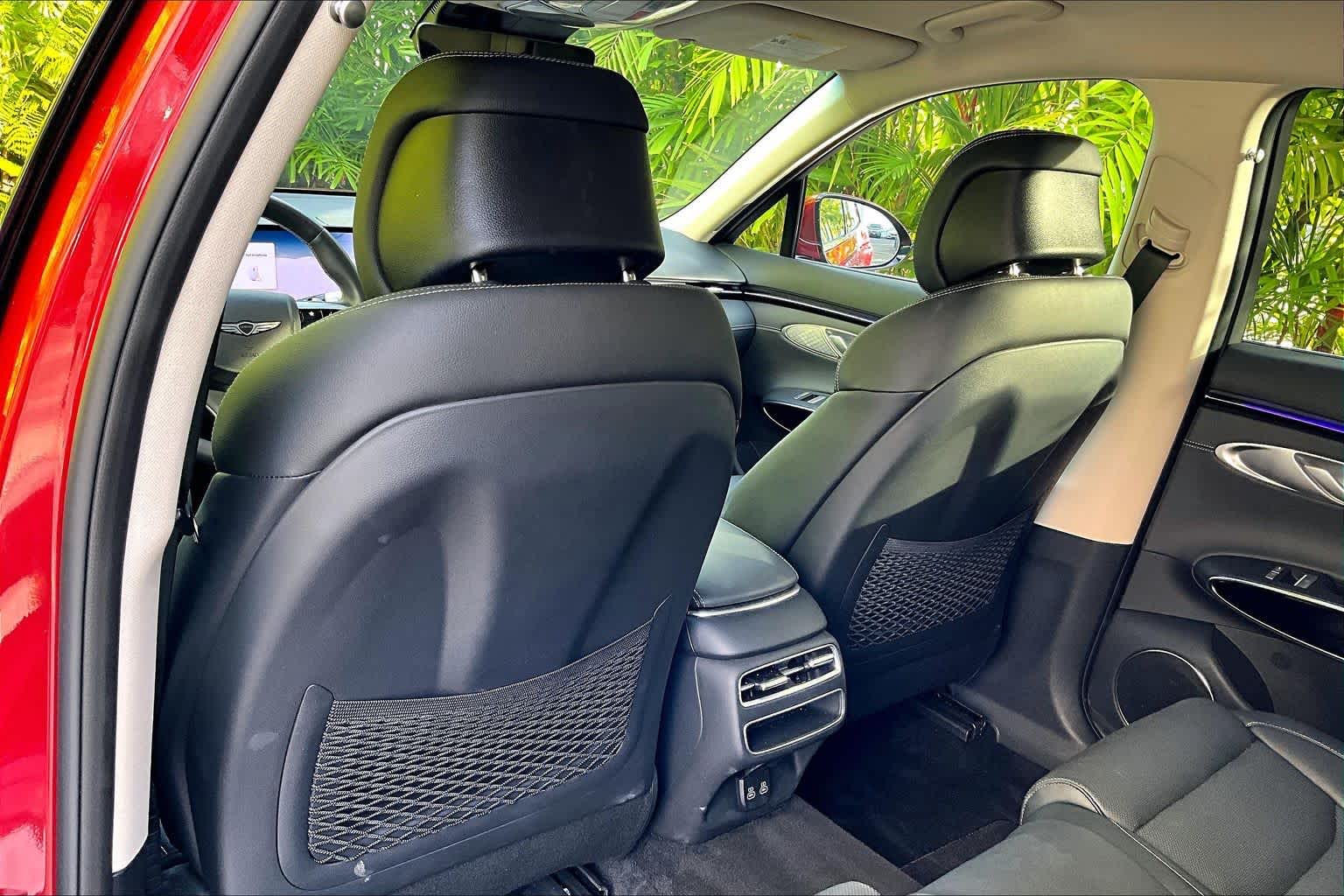 Thumbnail: 2026 Genesis GV70 - 13