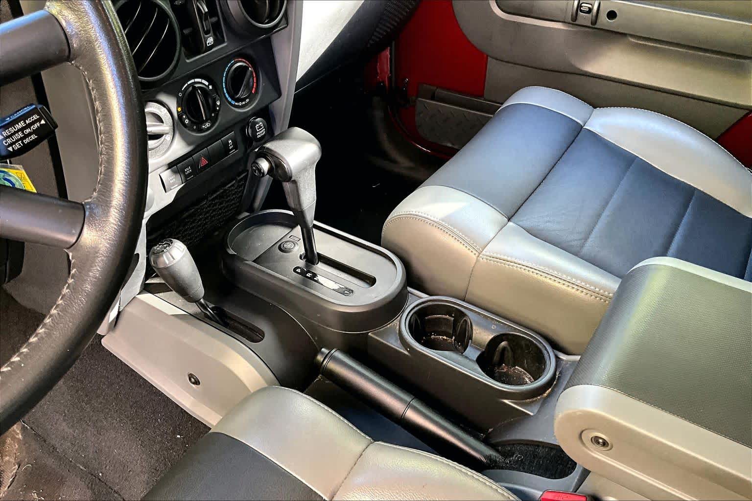 Thumbnail: 2010 Jeep Wrangler - 17