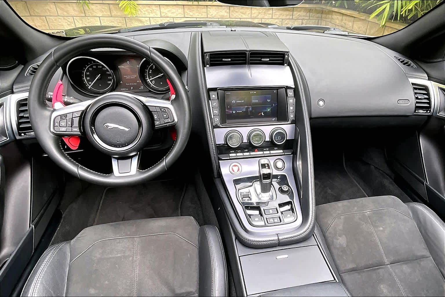 Thumbnail: 2018 Jaguar F-Type - 11