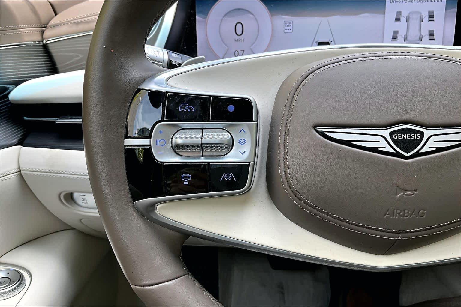 Thumbnail: 2023 Genesis G90 - 25