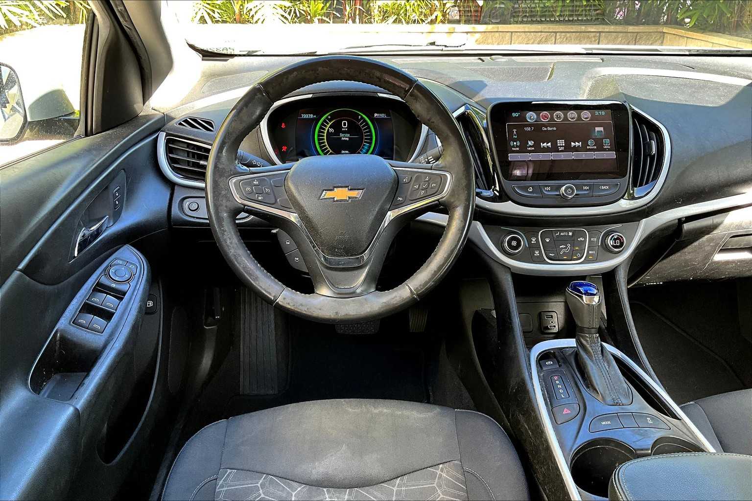Thumbnail: 2017 Chevrolet Volt - 15