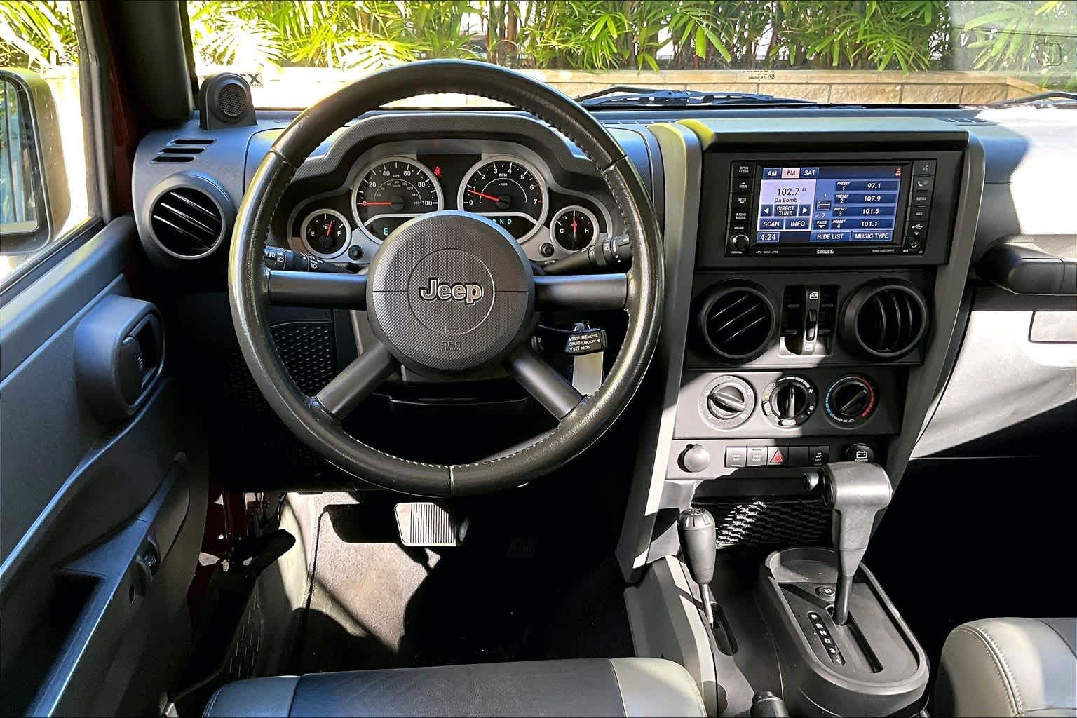 Thumbnail: 2010 Jeep Wrangler - 15