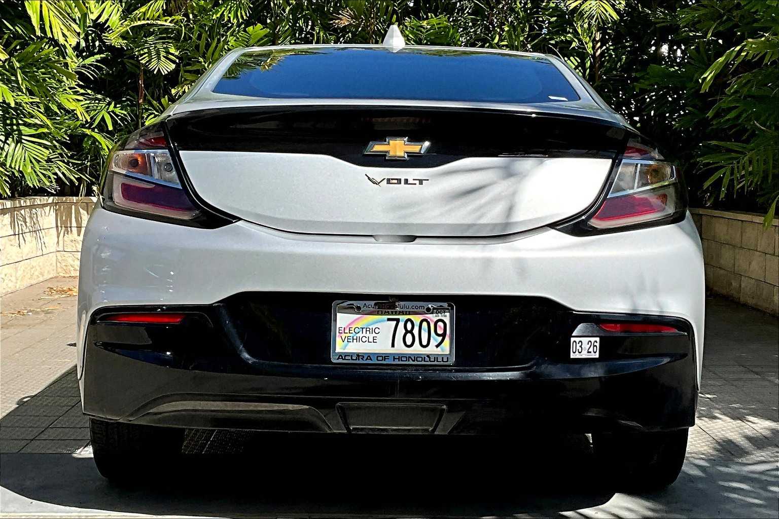 Thumbnail: 2017 Chevrolet Volt - 6