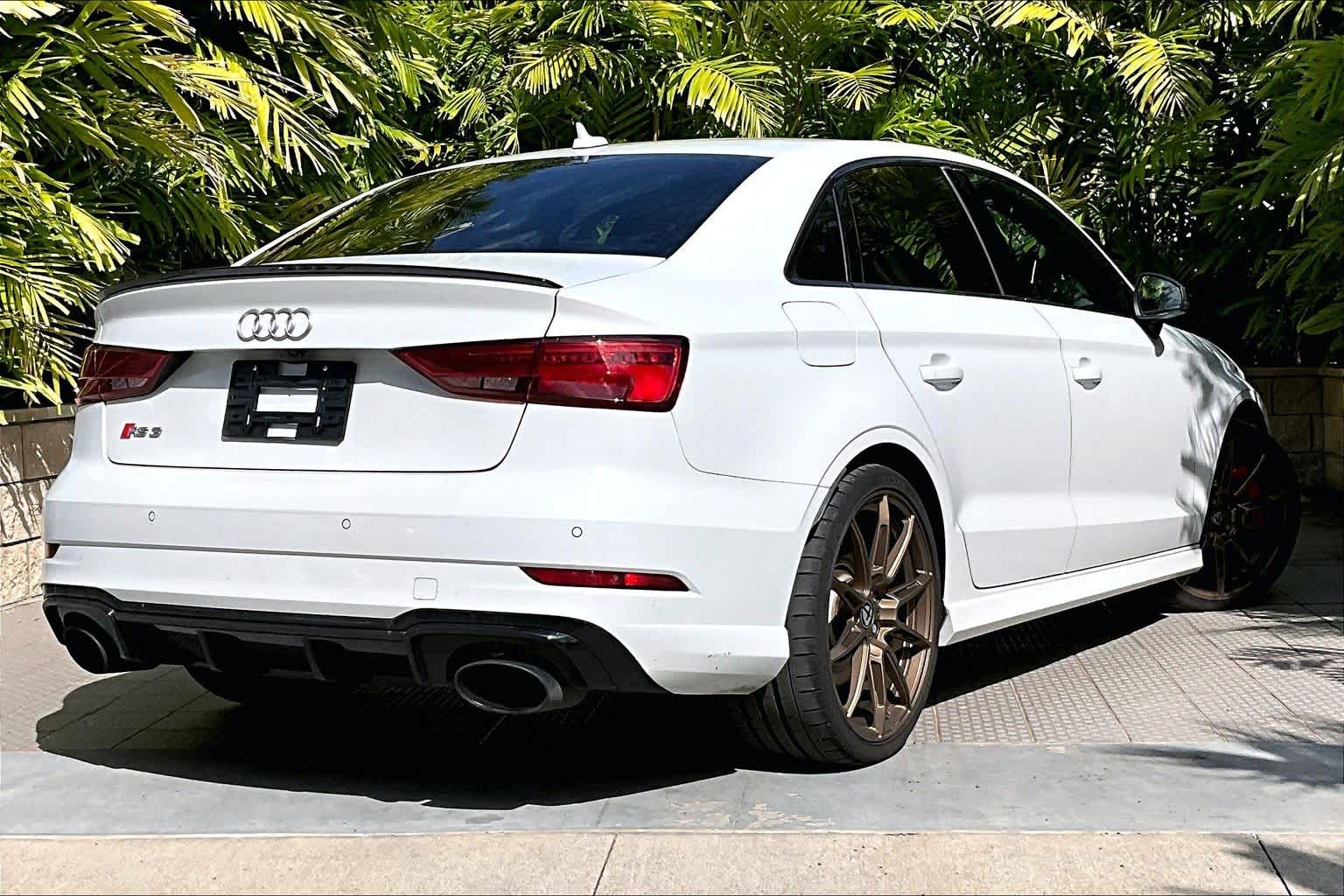 Thumbnail: 2018 Audi RS 3 - 23