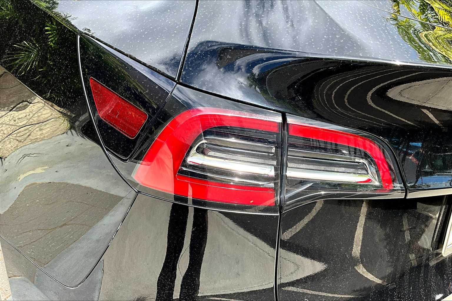 Thumbnail: 2021 Tesla Model Y - 33