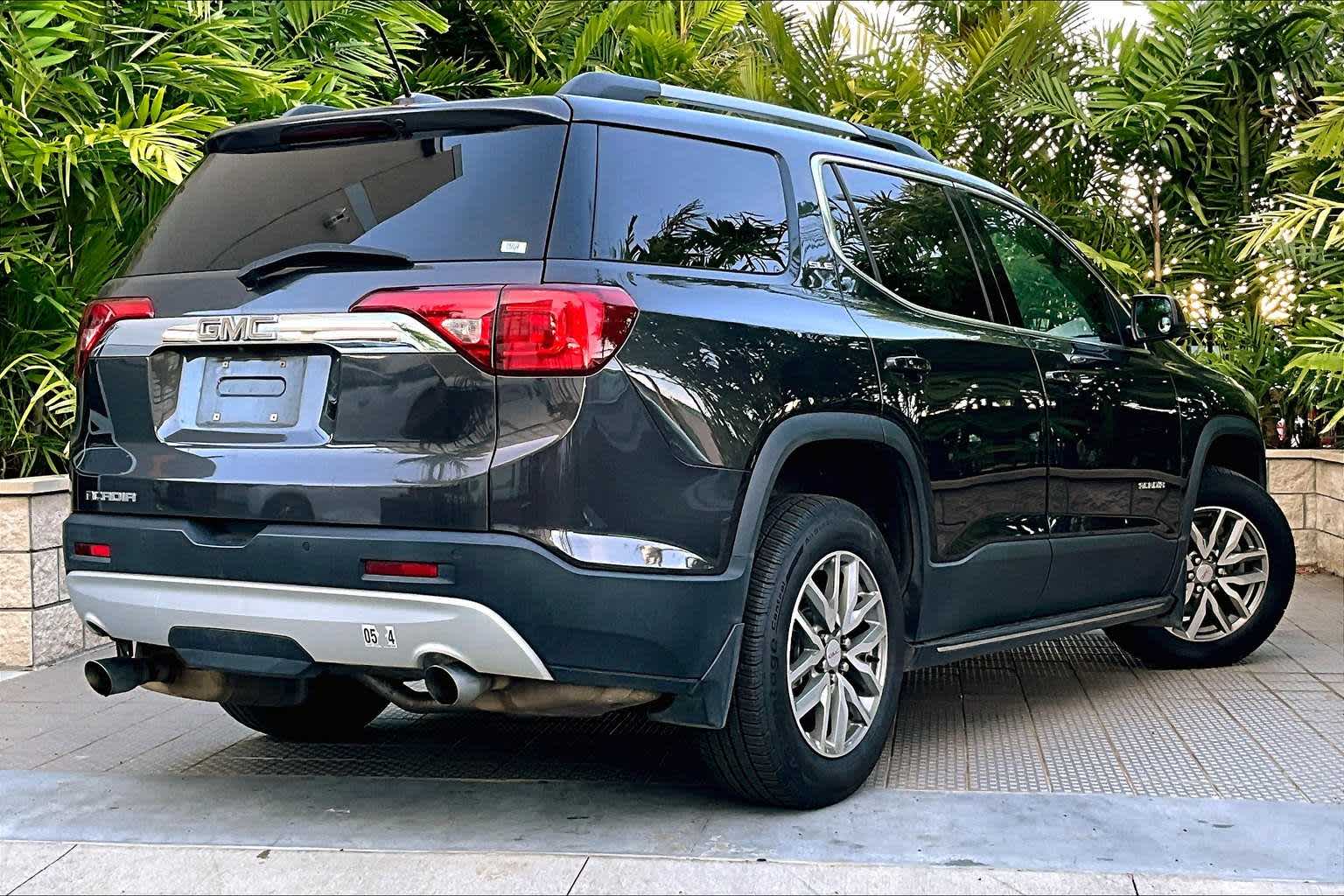 Thumbnail: 2017 GMC Acadia - 23
