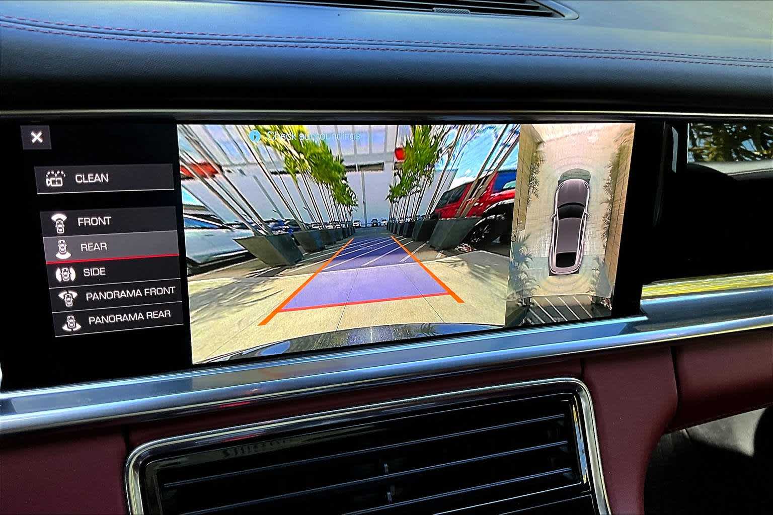 Thumbnail: 2020 Porsche Panamera - 27