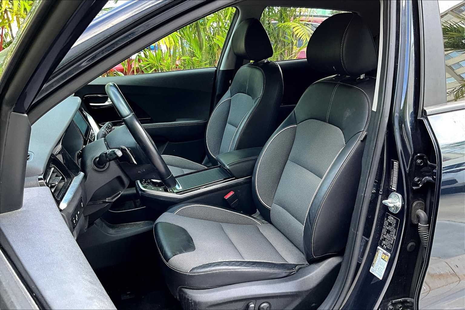 Thumbnail: 2022 Kia Niro - 11