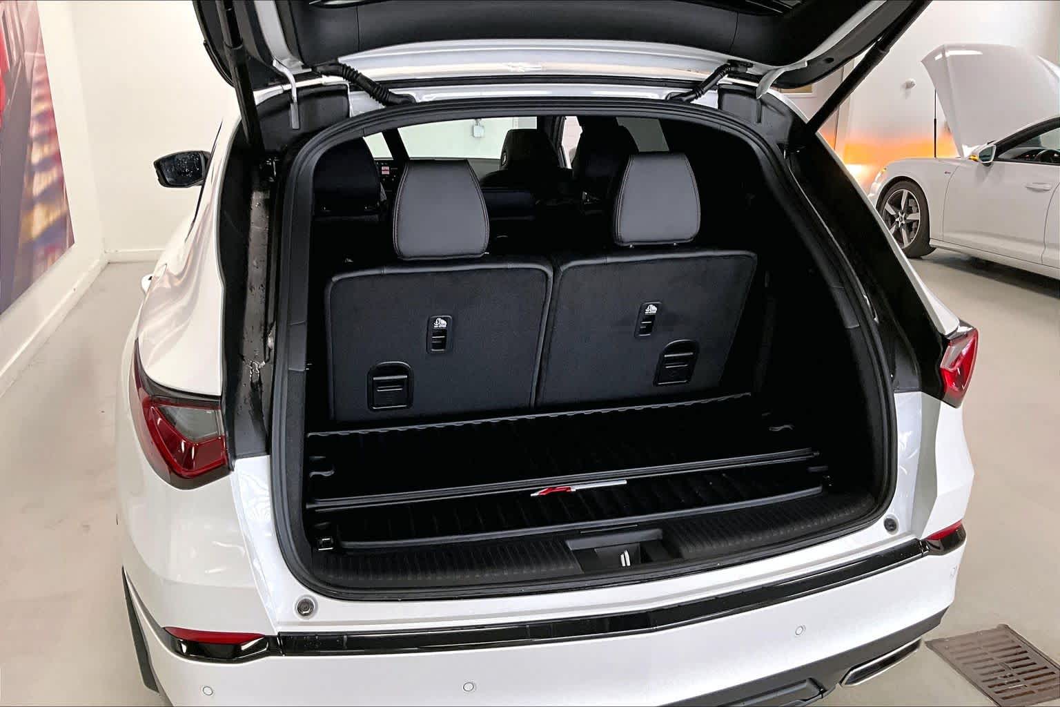 Thumbnail: 2026 Acura MDX - 19