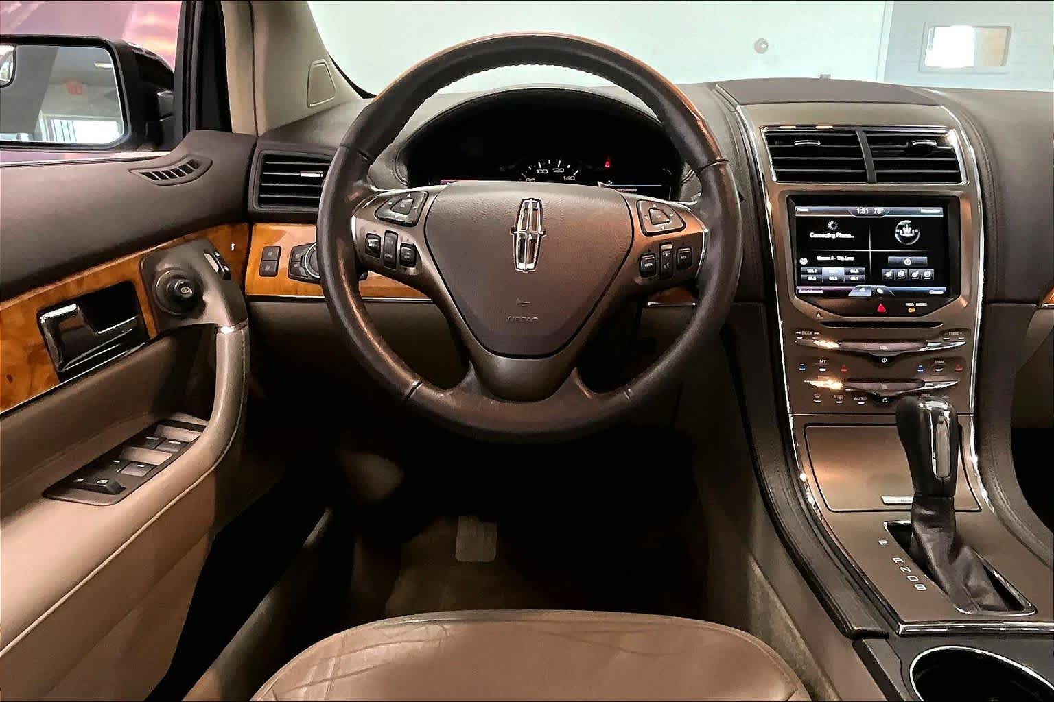 Thumbnail: 2015 Lincoln MKX - 12
